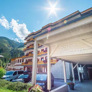 Szálloda Jufa Alpenhotel Saalbach-jokercard Im Sommer Inklusive, Saalbach Hinterglemm